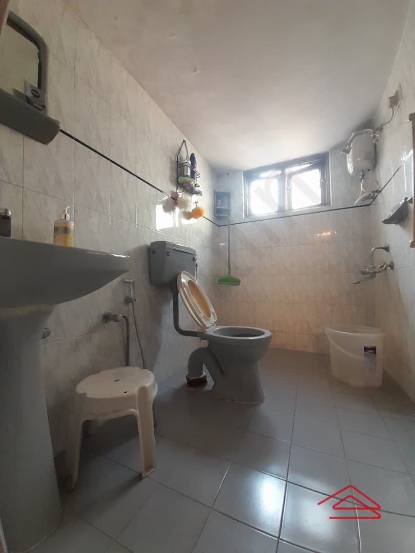 bathrooms-fxRo.jpg