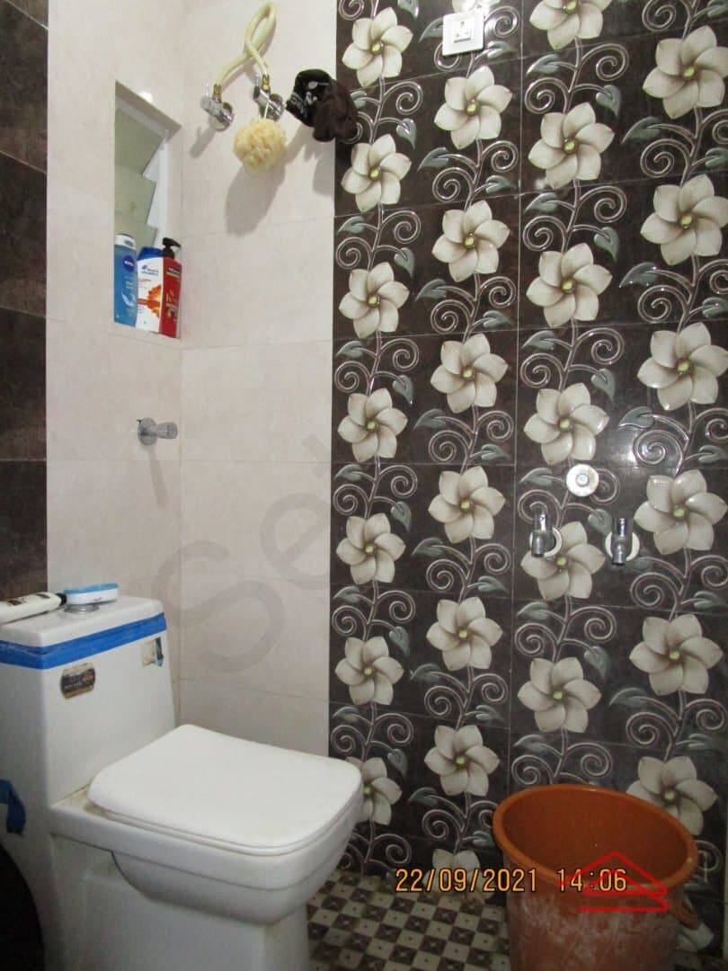 bathrooms-HPos.jpg