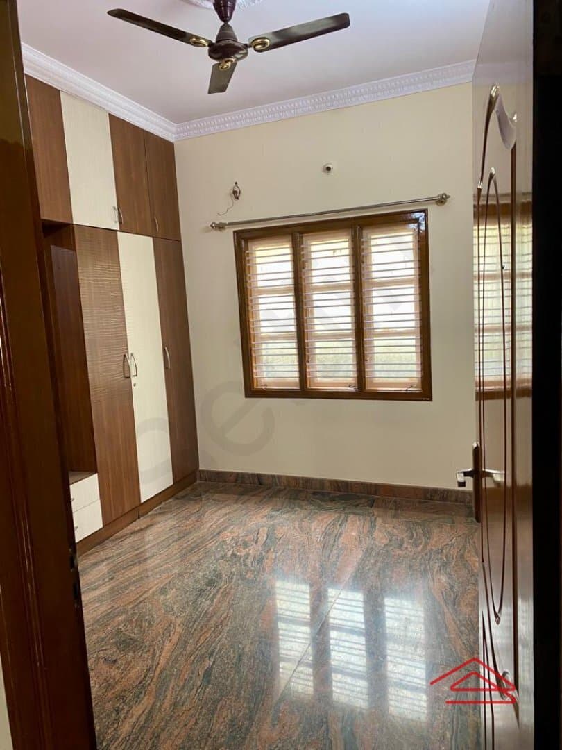 bedrooms-Tuwq.jpg