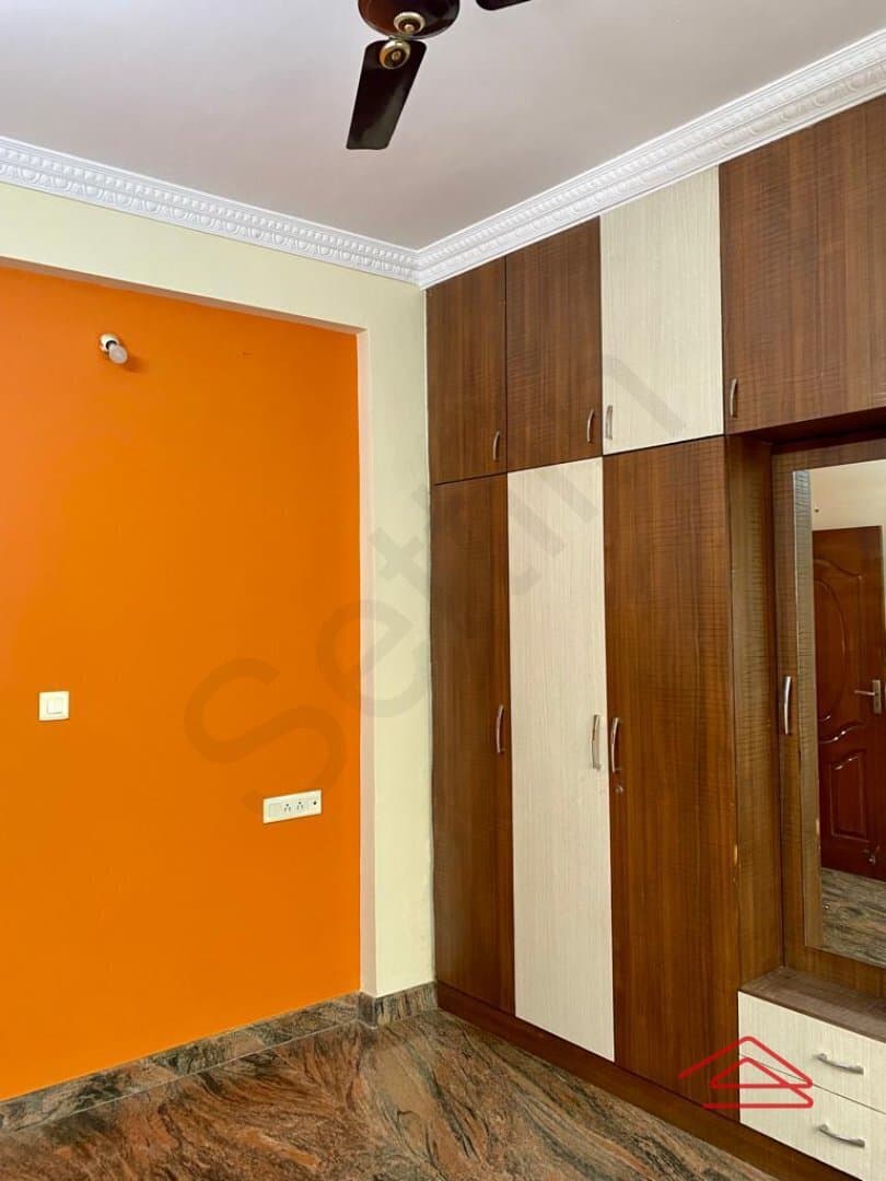 bedrooms-4TWr.jpg