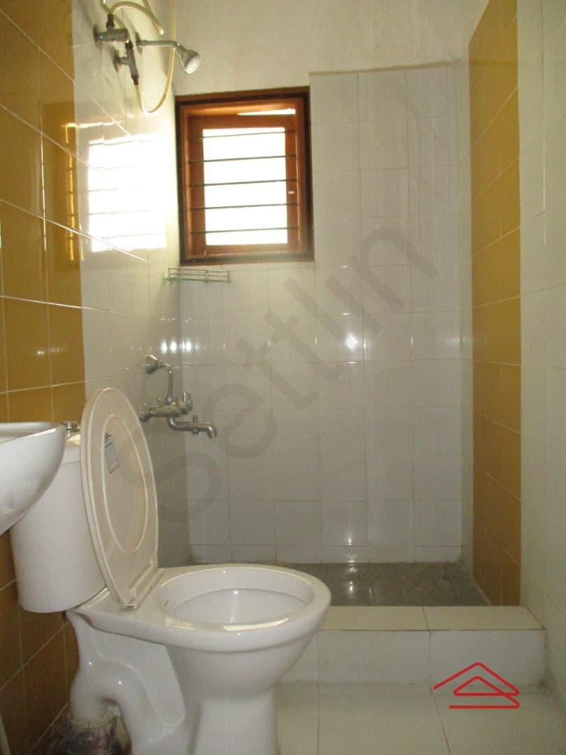 bathrooms-scL3.jpg