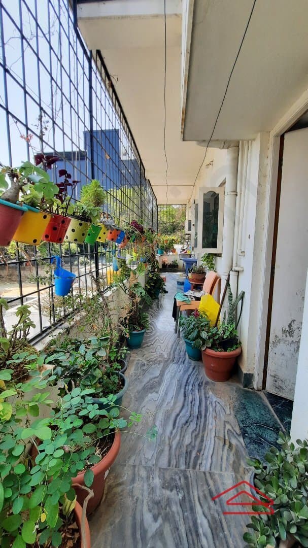 balconies-ufJp.jpg