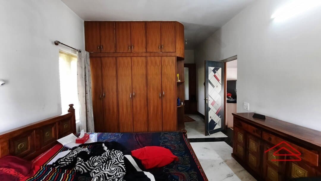 bedrooms-yXj5.jpg