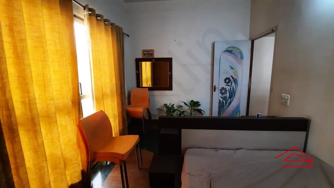bedrooms-wE4F.jpg