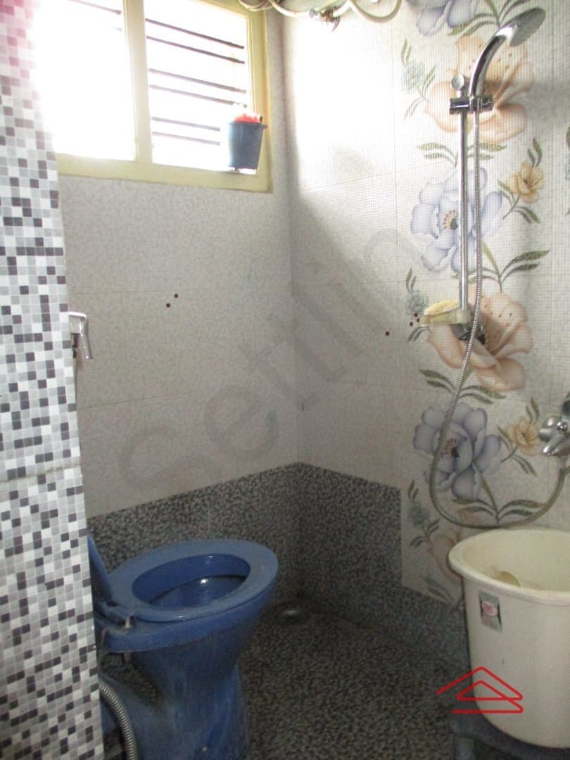 bathrooms-Magj.jpg