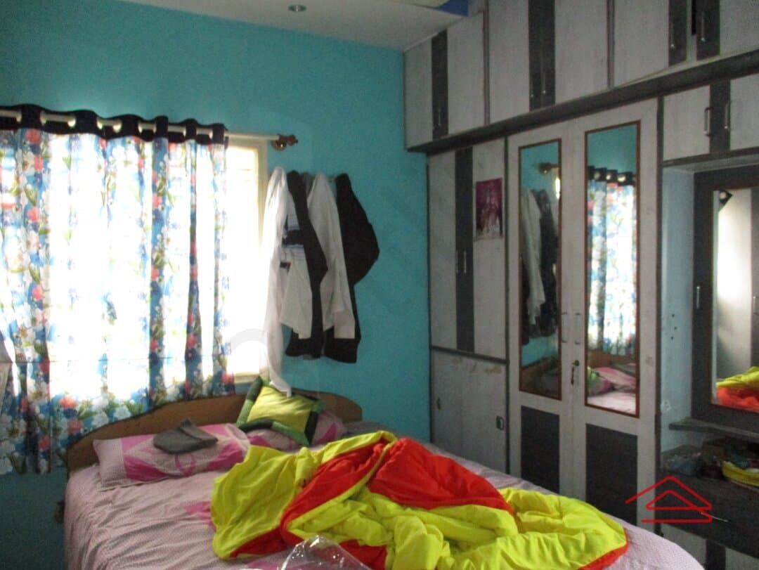 bedrooms-nPg7.jpg