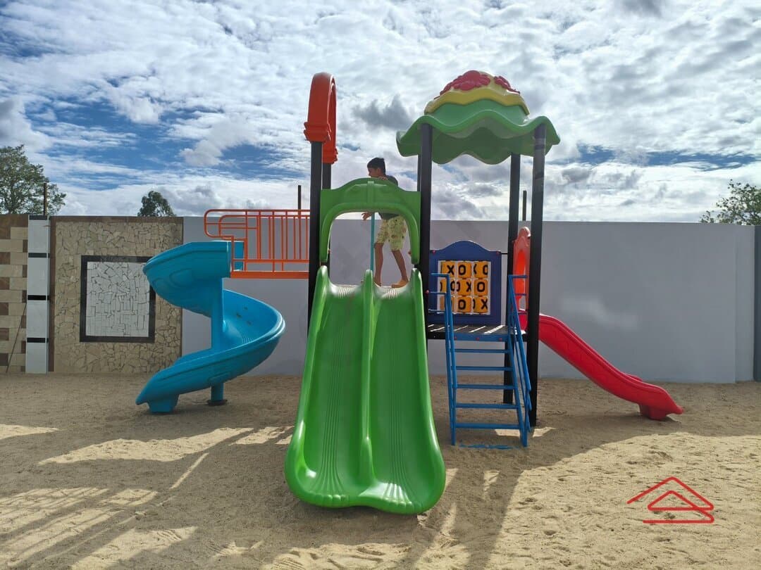 Project: KidsPlayArea