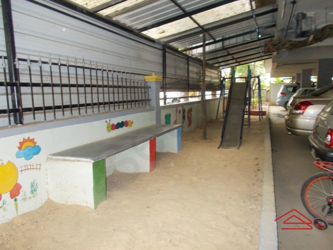 Project: KidsPlayArea