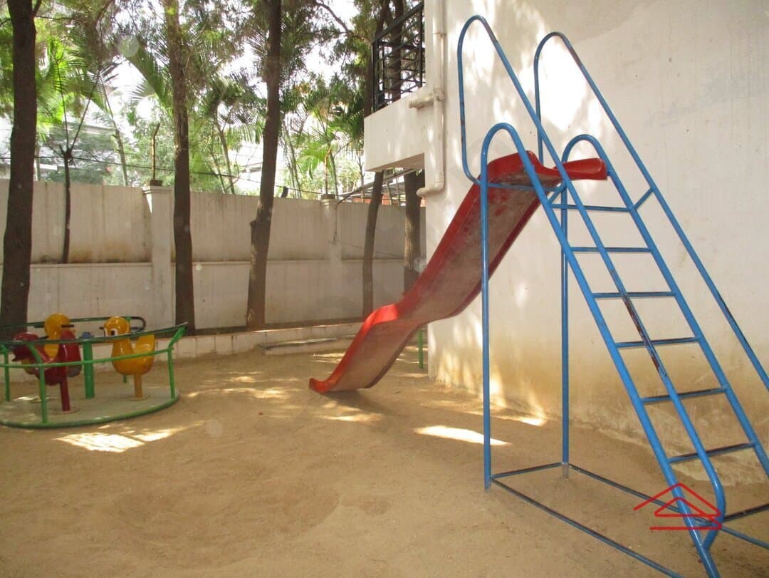 Project: KidsPlayArea