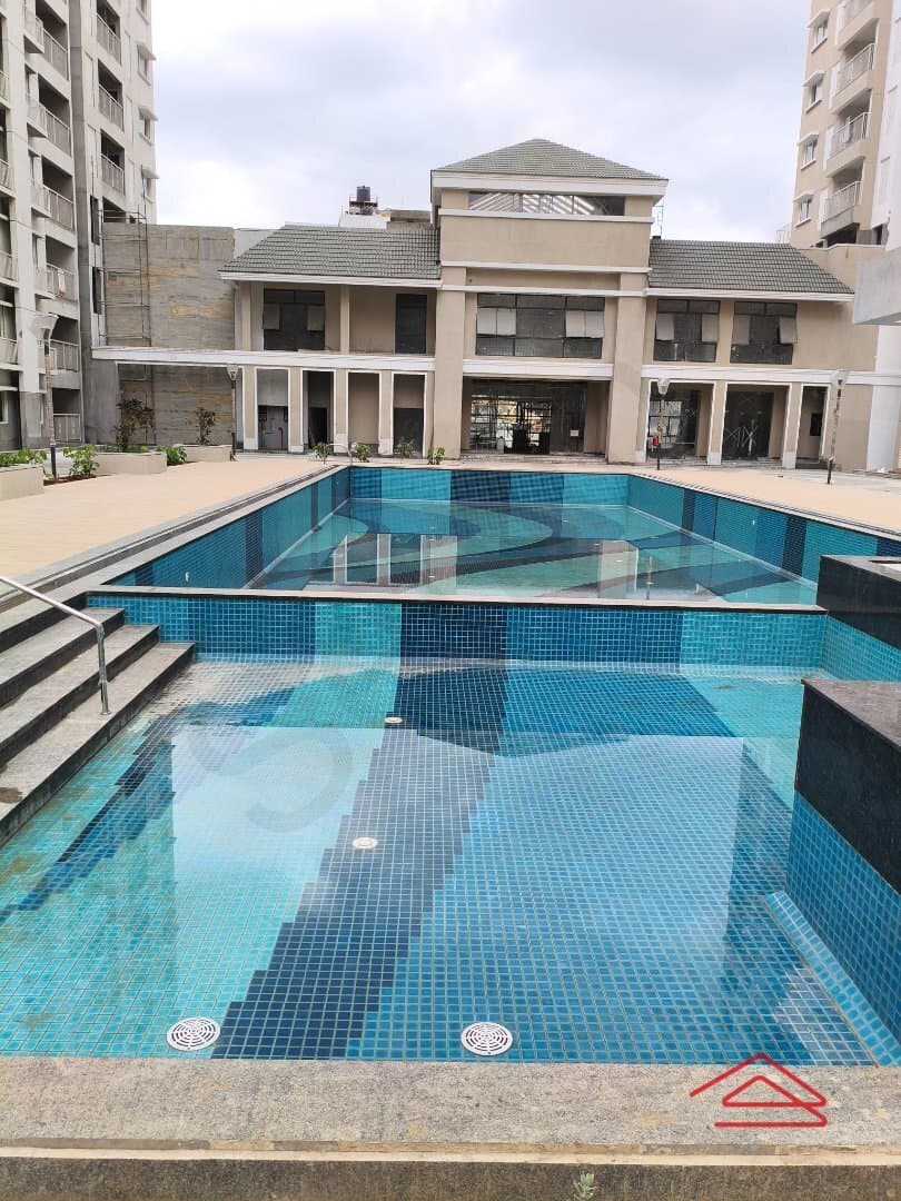 SwimmingPool