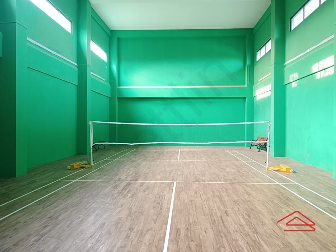 Project: BadmintonCourt