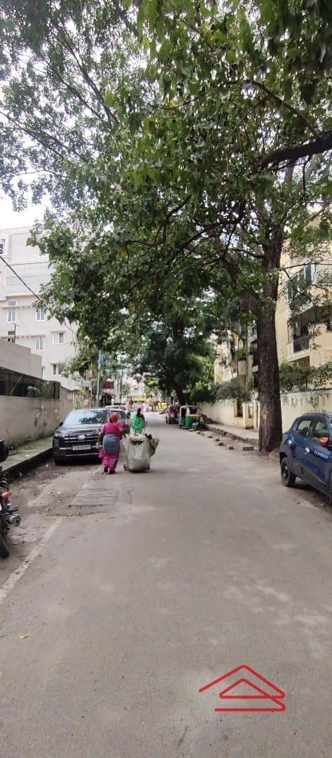 Unit:  Approach Road
