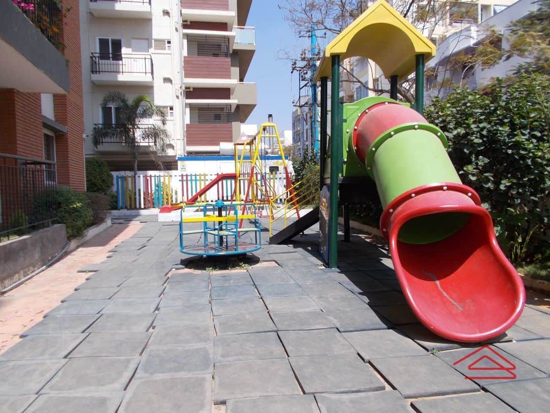 Project: KidsPlayArea