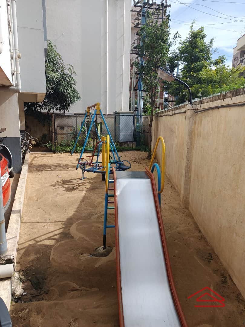 Project: KidsPlayArea