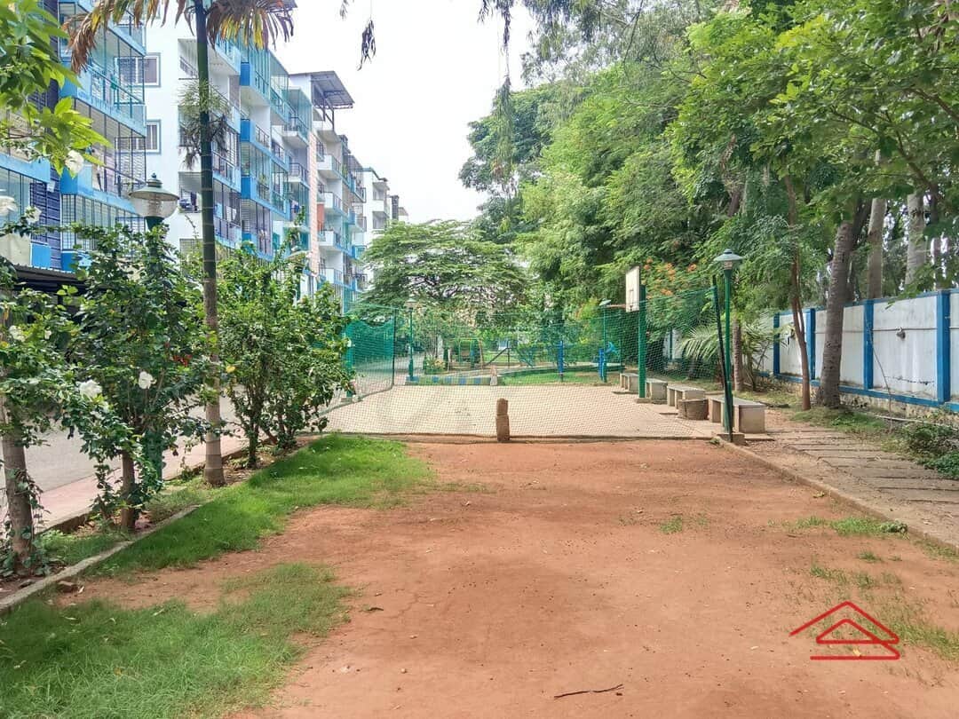 Project: BadmintonCourt