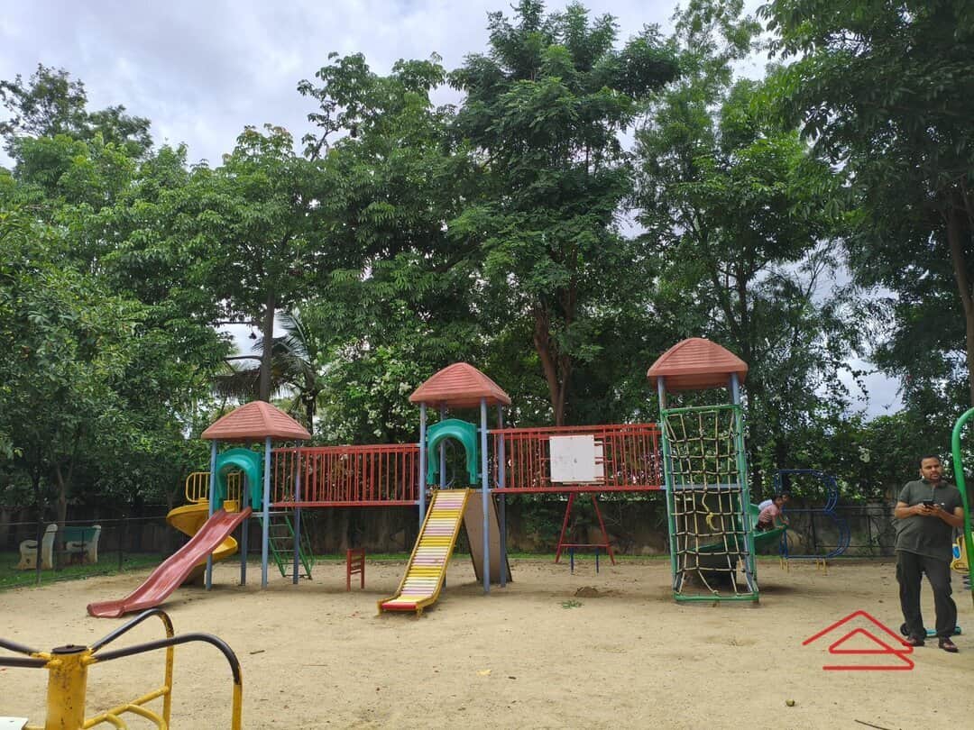 Project: KidsPlayArea