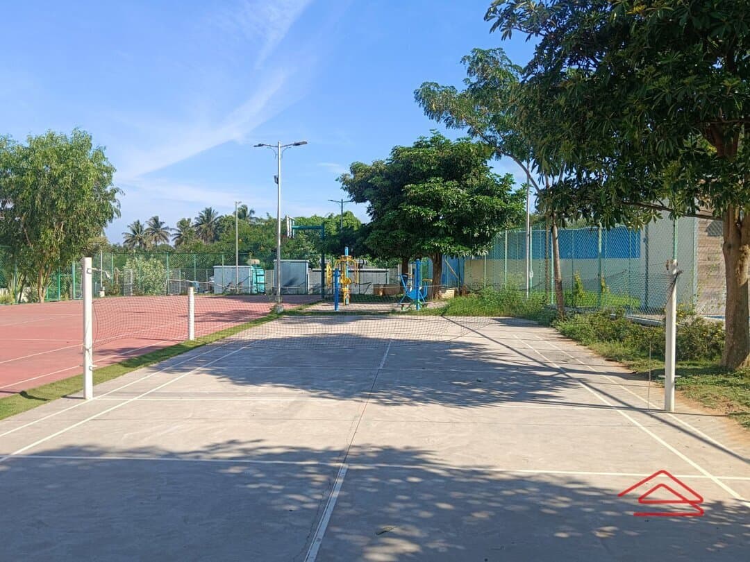 Project: BadmintonCourt