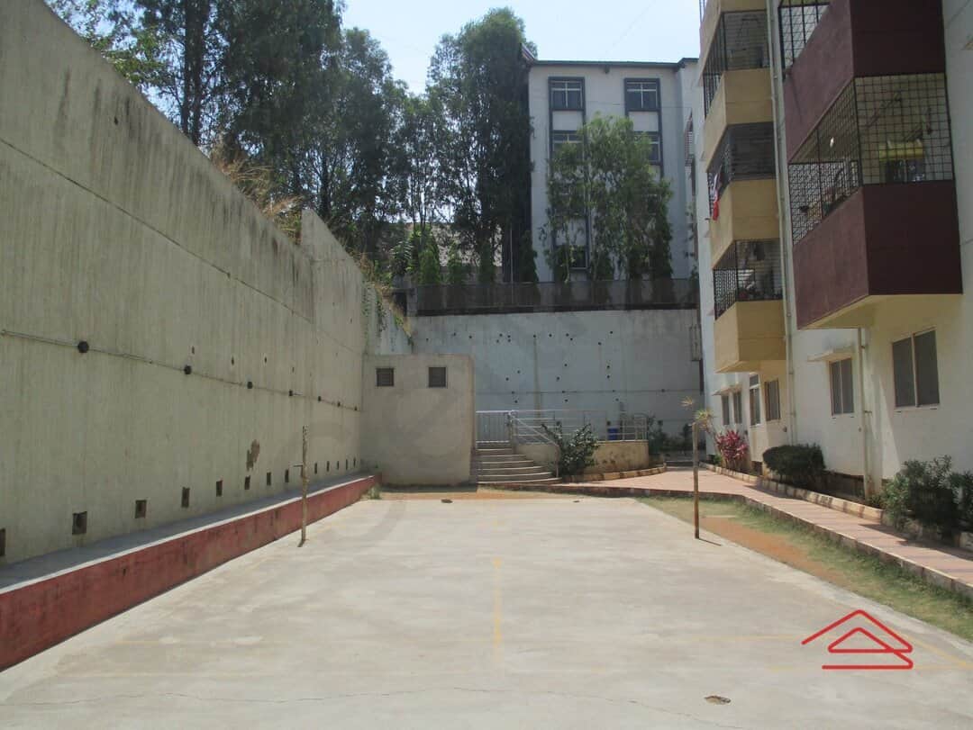 Project: BadmintonCourt