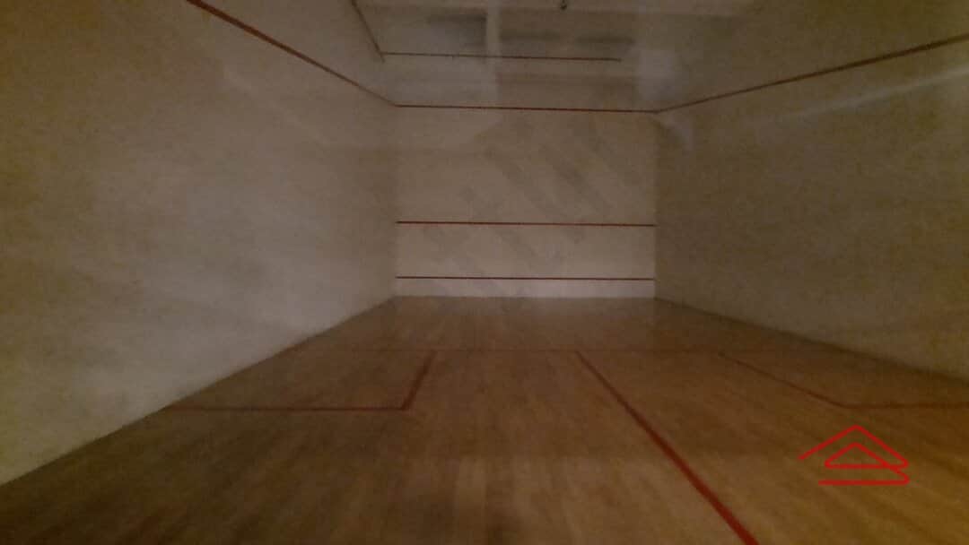 Project: SquashCourt
