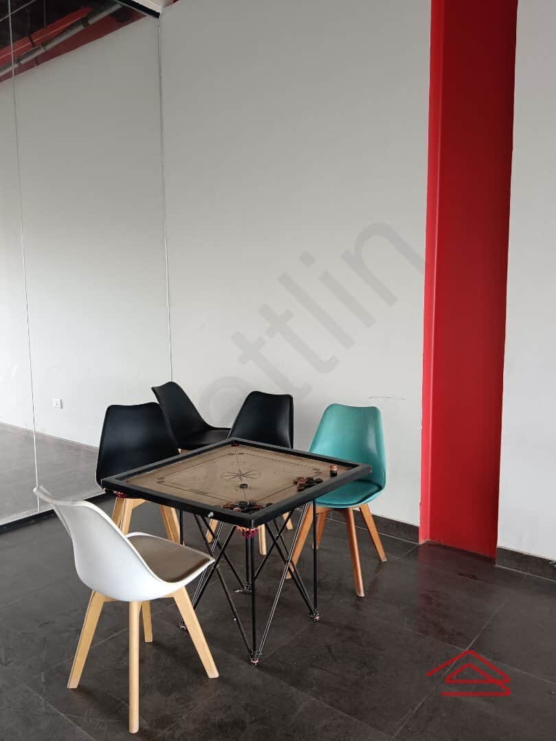 Project: CarromRoom