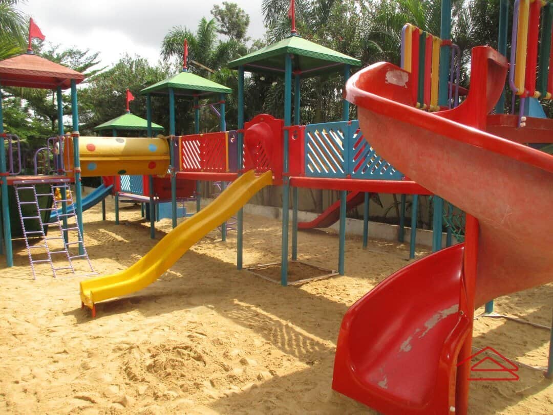 Project: KidsPlayArea