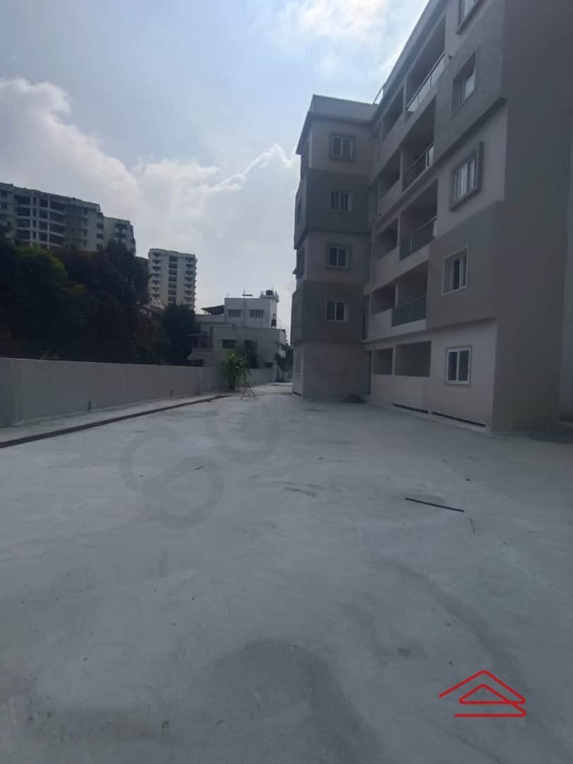 Project: BadmintonCourt