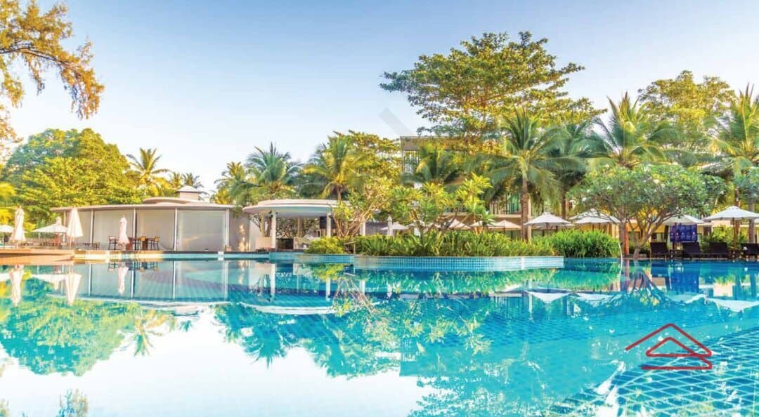 SwimmingPool