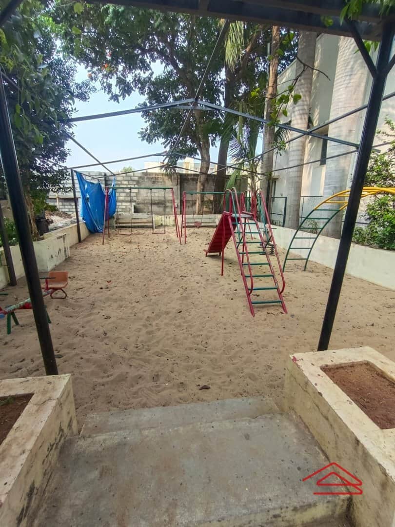 Project: KidsPlayArea