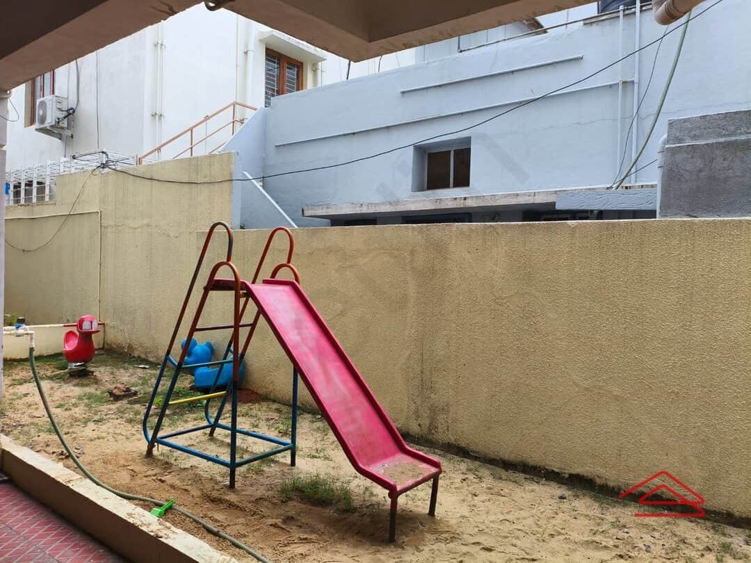 Project: KidsPlayArea