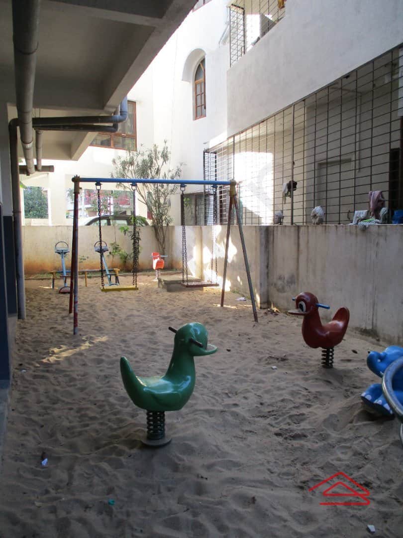 Project: KidsPlayArea