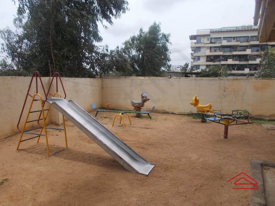 Project: KidsPlayArea