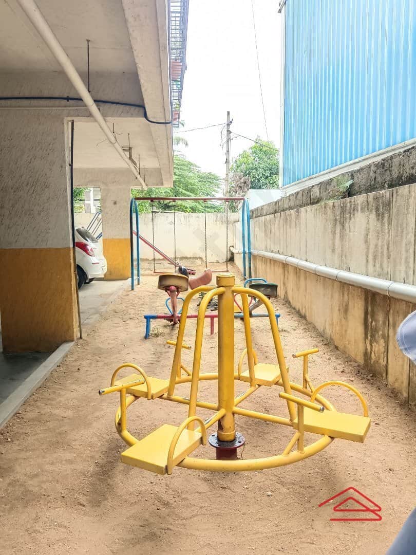 Project: KidsPlayArea