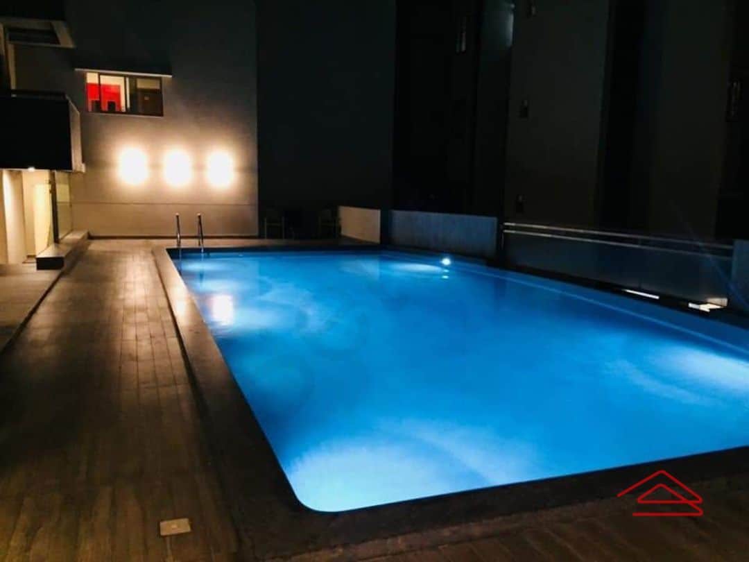 Project: SwimmingPool