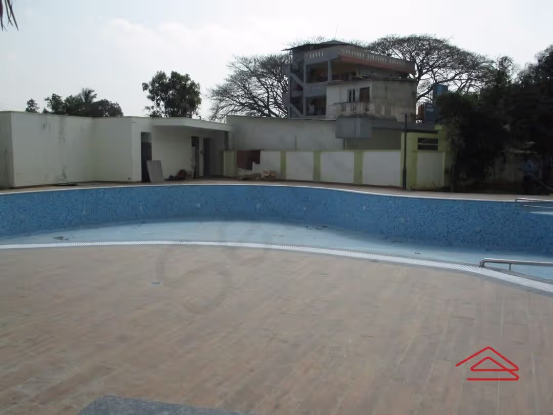 Project: SwimmingPool