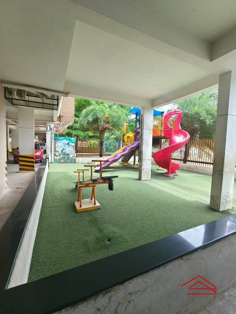 Project: KidsPlayArea