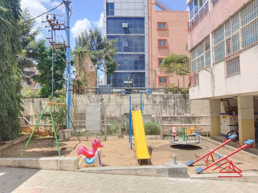 Project: KidsPlayArea