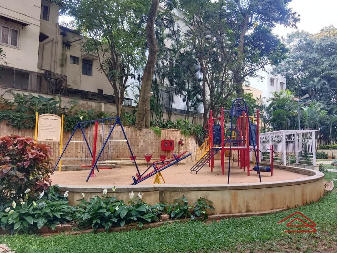 Project: KidsPlayArea