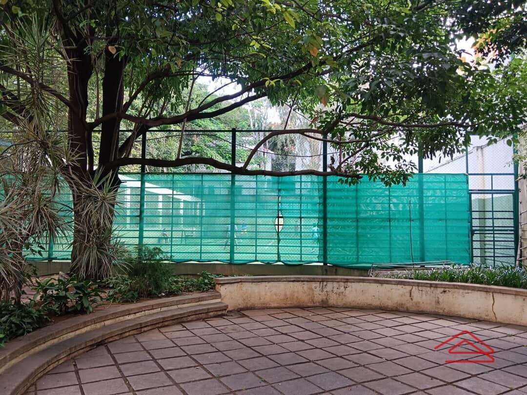 Project: BadmintonCourt