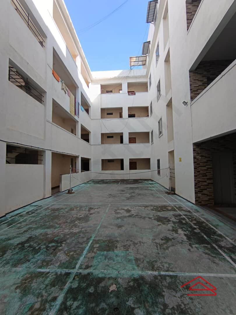 Project: BadmintonCourt