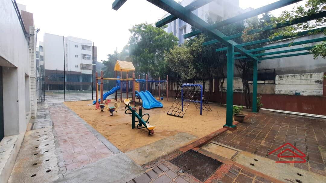 Project: KidsPlayArea