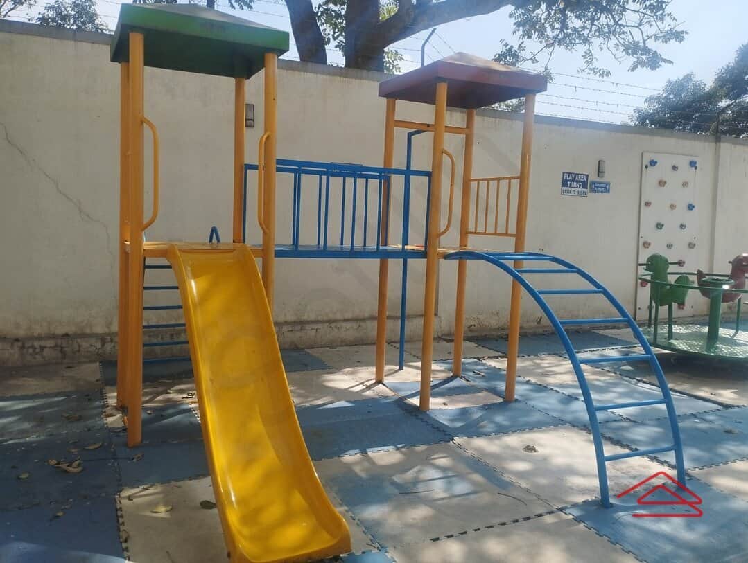 Project: KidsPlayArea