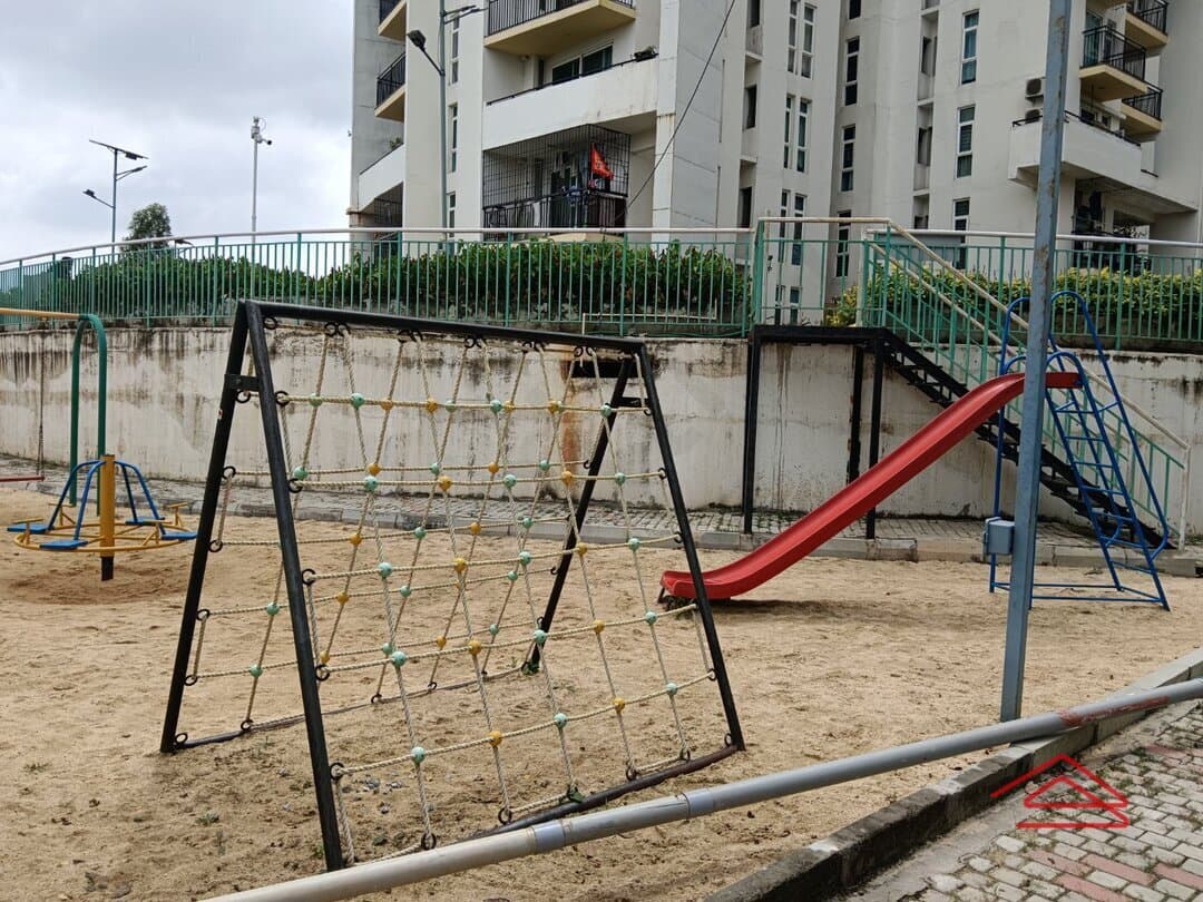 Project: KidsPlayArea