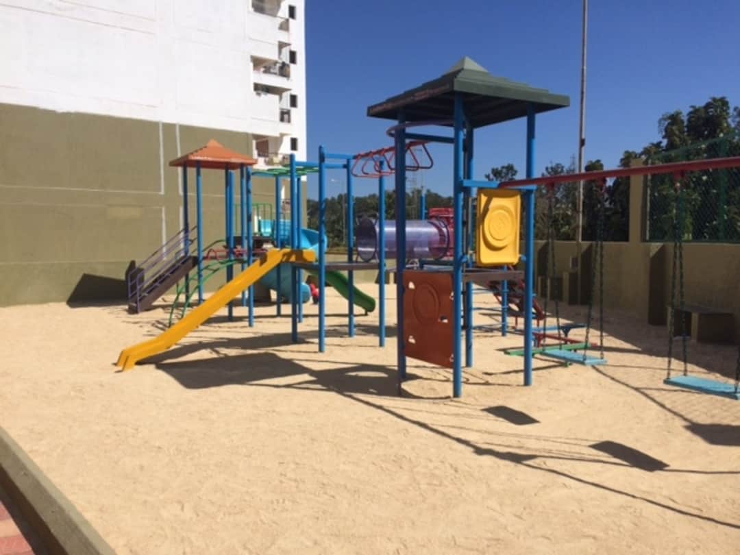 Project: KidsPlayArea