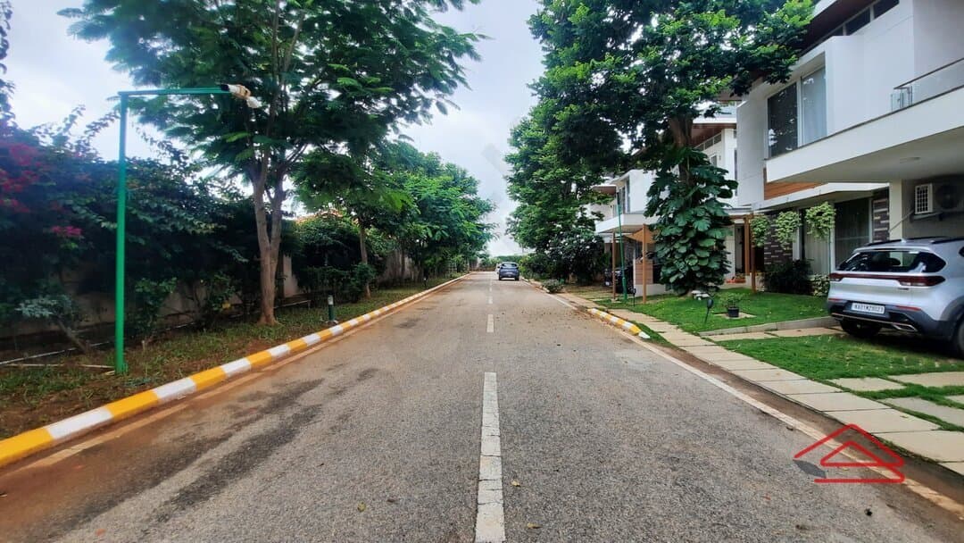 Project: ApproachRoad