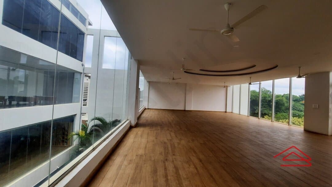 Project: PartyHall