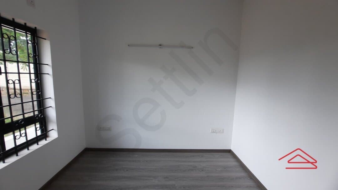 bedrooms-MeqM.jpg