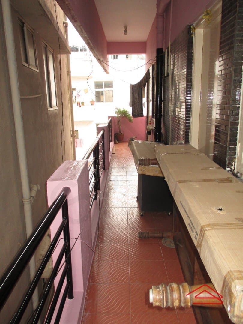 balconies-RftQ.jpg
