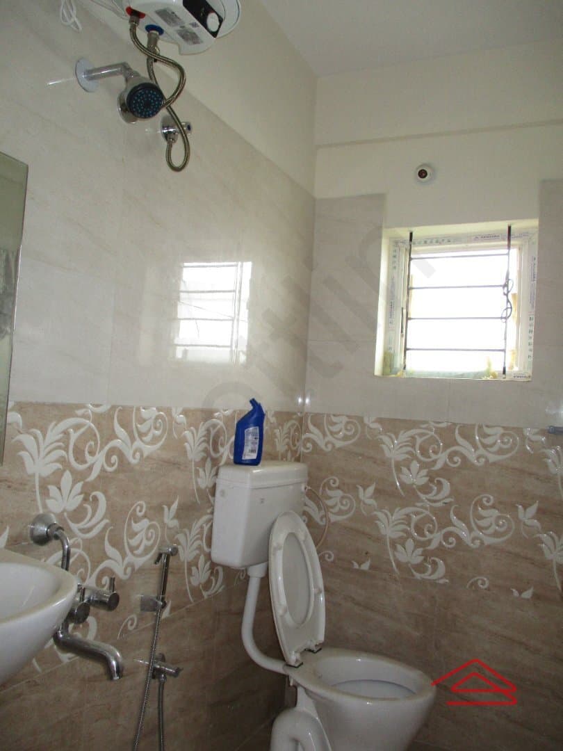 bathrooms-oGXc.jpg