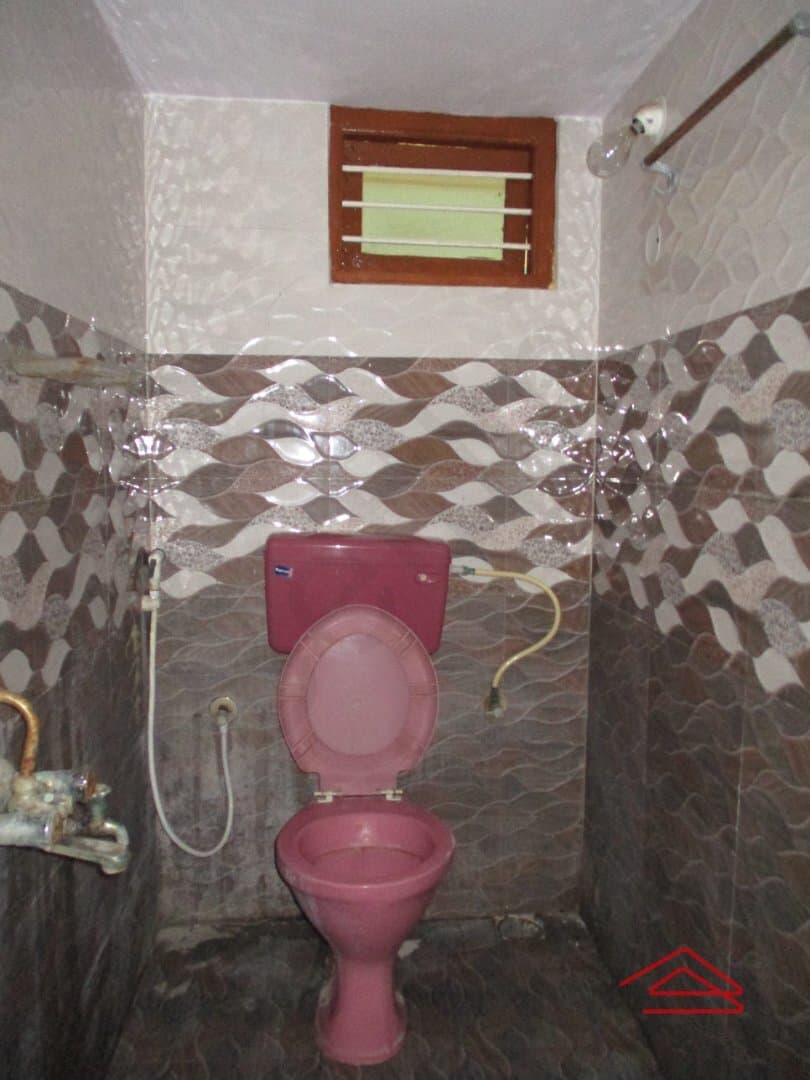 bathrooms-Bvwc.jpg