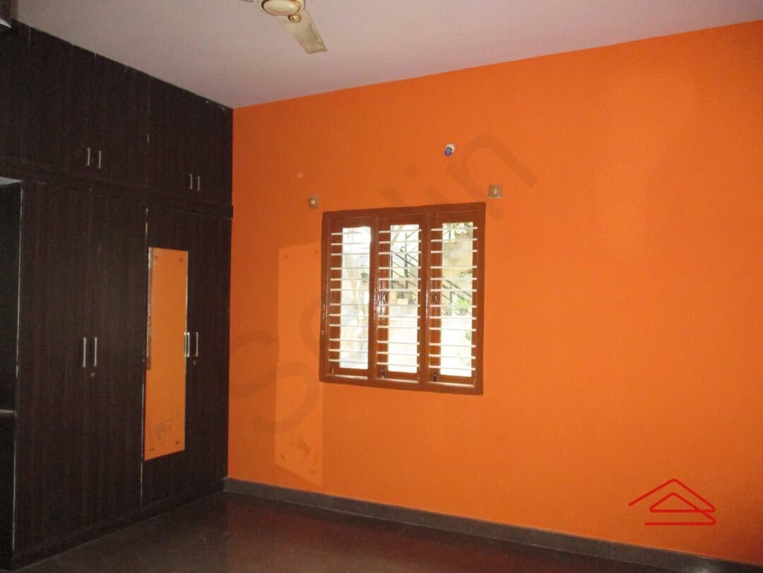 bedrooms-L2Wa.jpg